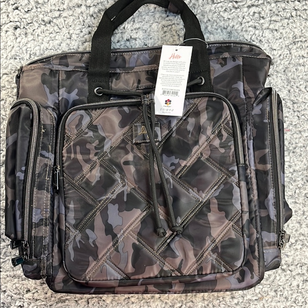 NWT Lug Bustle - Camo Black